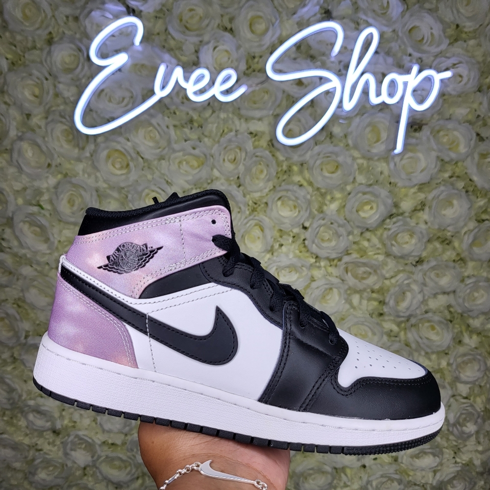 Jordan 1 Retro 💜 - Picture 1 of 1